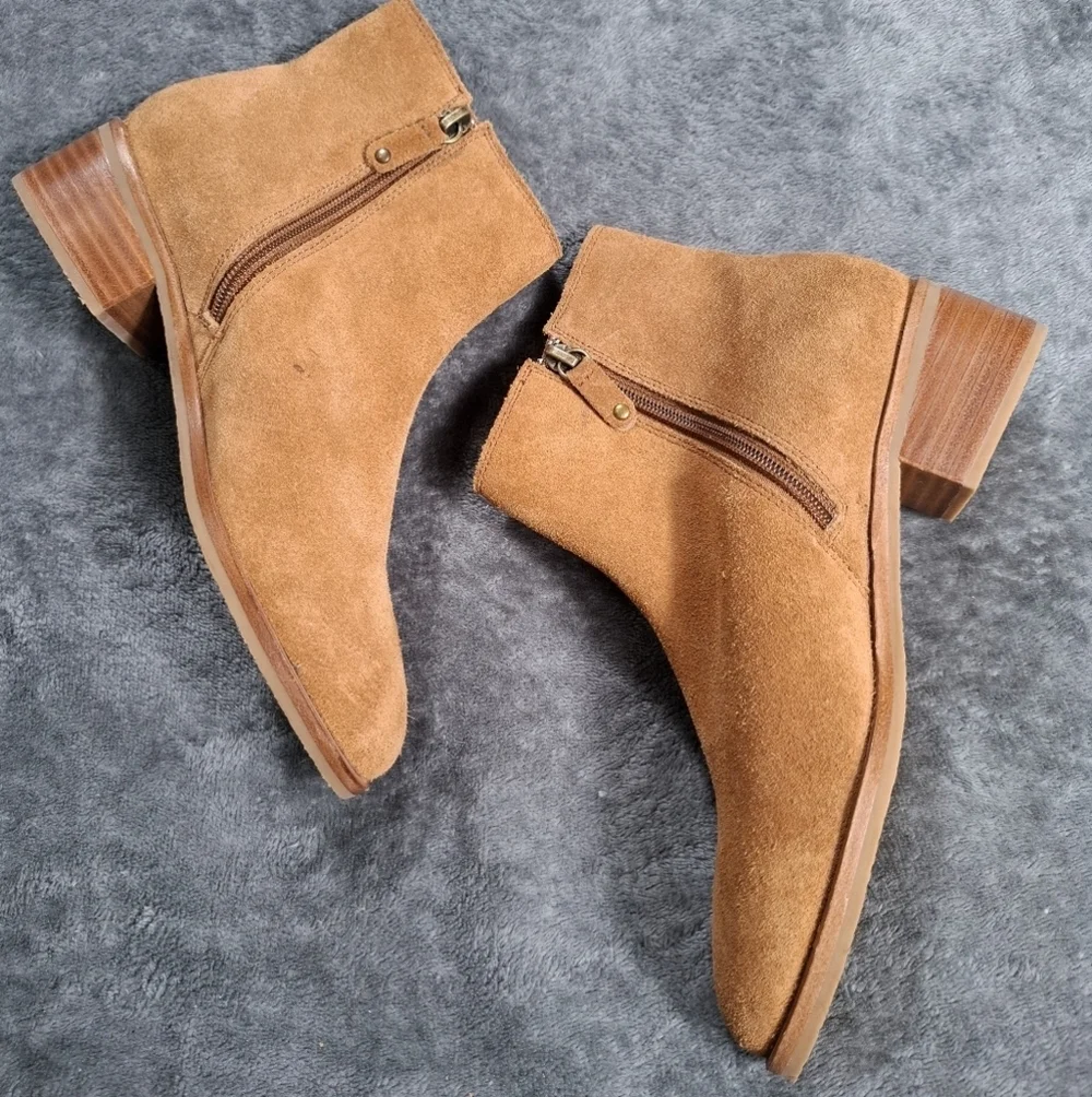 Soludos Delancey Ankle Bootie women's  size US 6 Tan Leather Minimalist